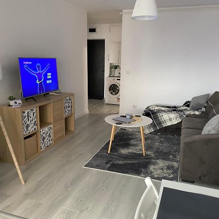 Apartamento Zian Flat Bucarest Exterior foto